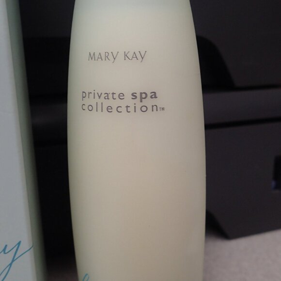 Mary Kay Embrace Harmony Private Spa Collection Moisture Lotion - Picture 4 of 4